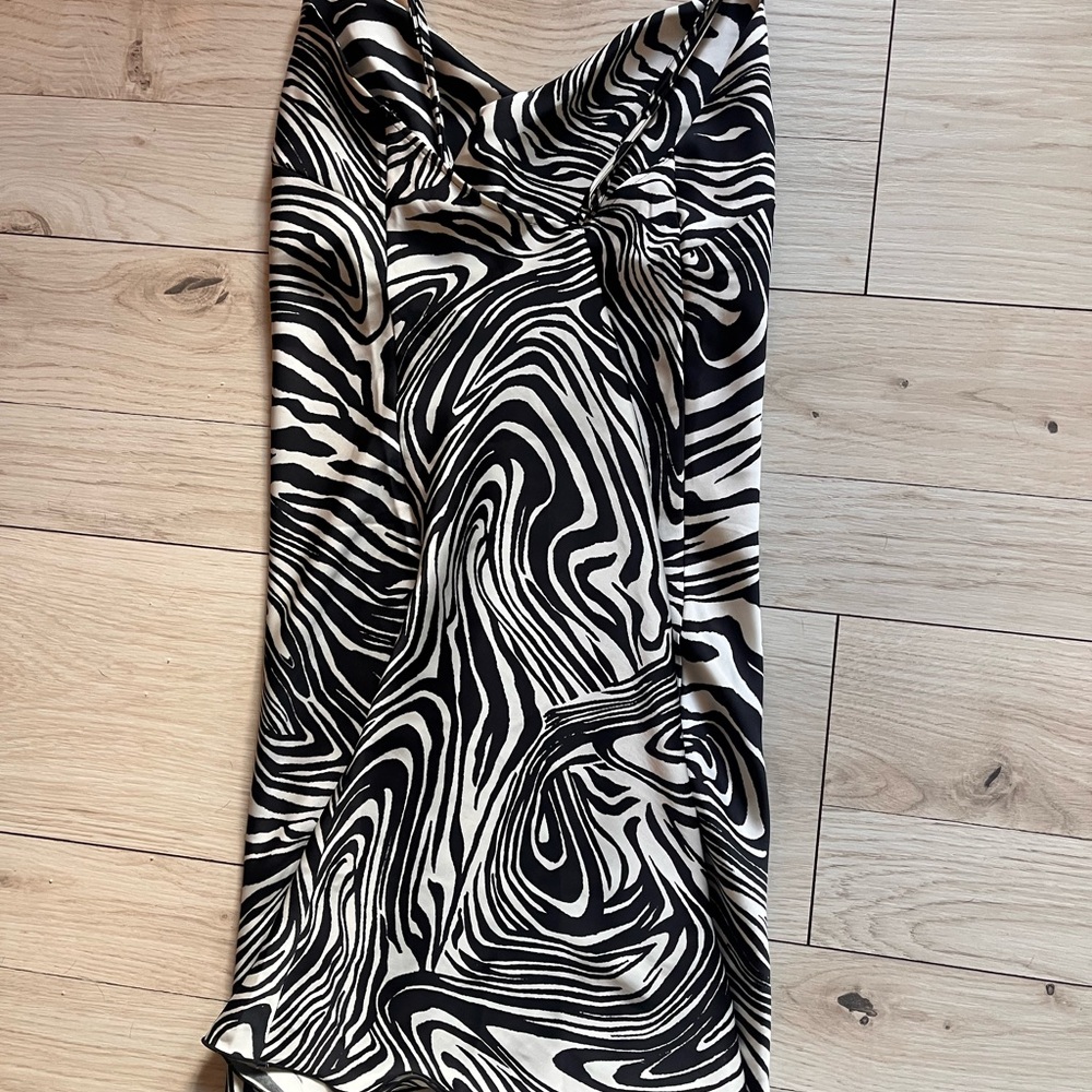 H&M Zebra Print Skirt in Black and White - Picture 1 of 5